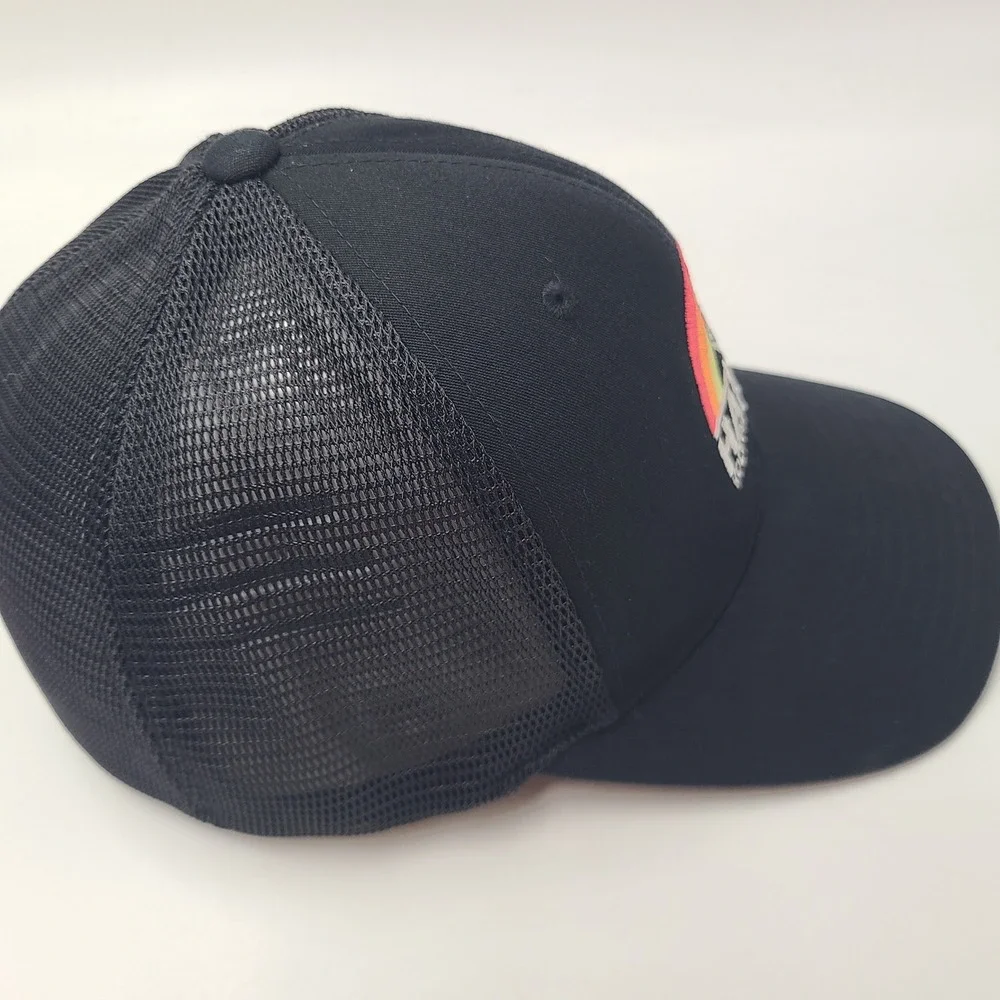 Volcom Hat Fitted One Size Trucker Mesh Black Hawaii Stone Rainbow Surf Skate